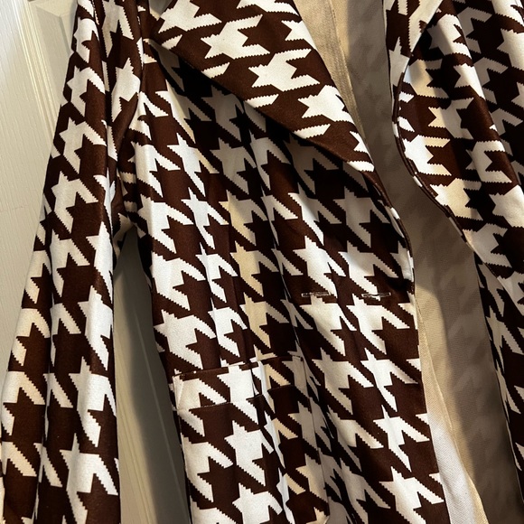 Brown & Cream Houndstooth Double Button Down Coat - Picture 5 of 6